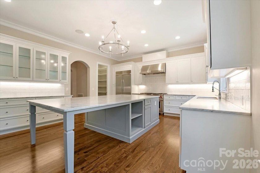 Exceptional Value Meets Timeless Luxury in the Exclusive Gated - photo 9