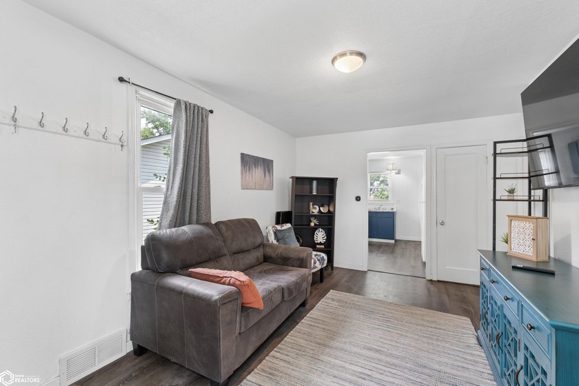 Opportunity awaits with this well-maintained duplex just moments - photo 13