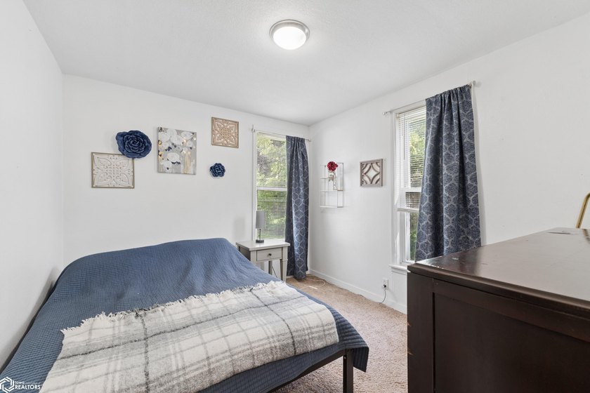Opportunity awaits with this well-maintained duplex just moments - photo 19