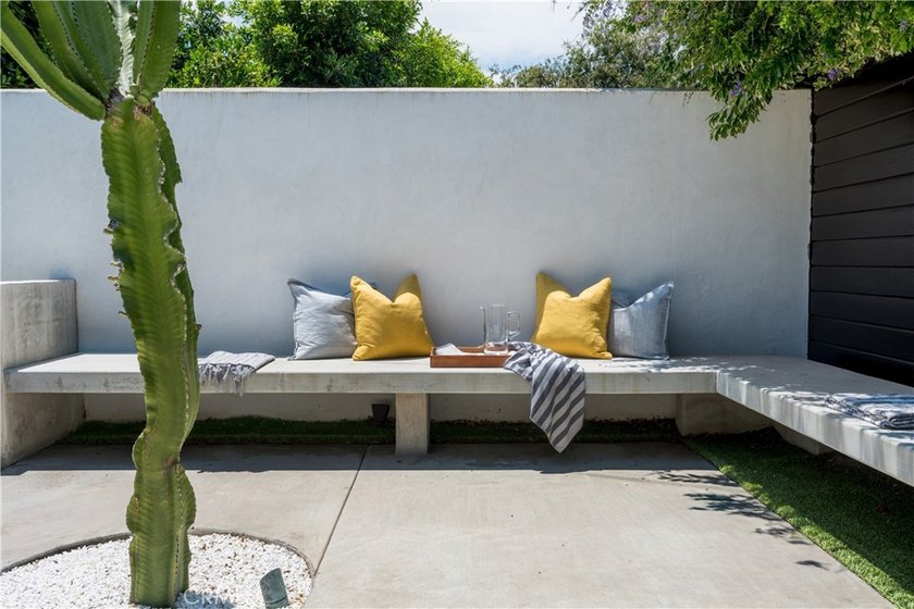 The spirit and charm of Parker Palm Springs is reflected in the - photo 4
