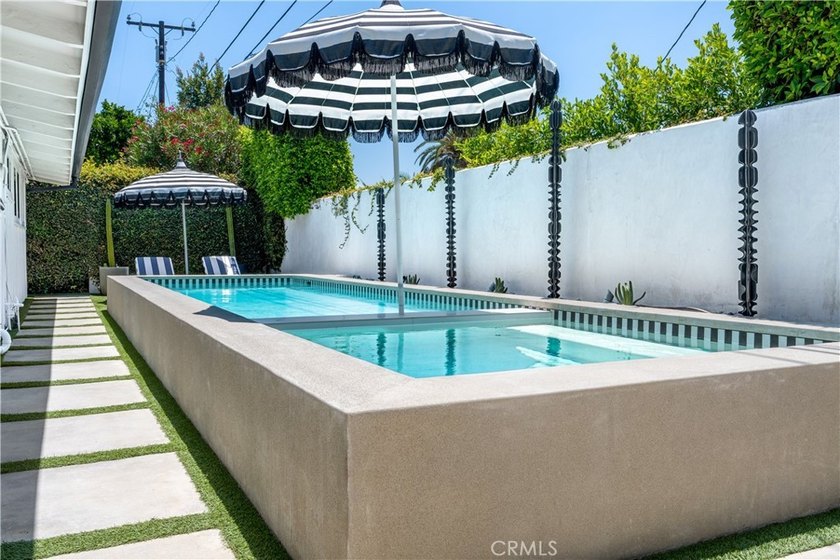 The spirit and charm of Parker Palm Springs is reflected in the - photo 6