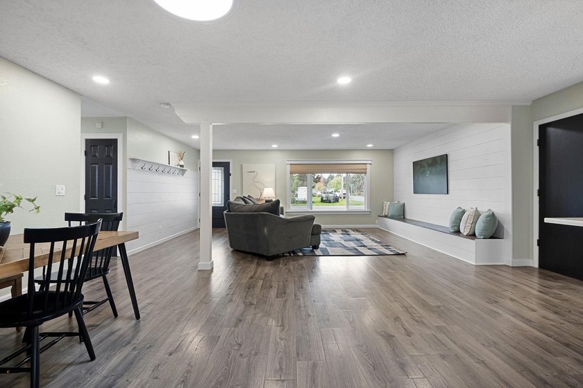 Single-story 3-bedroom, 2-bath home with a clean, modern feel - photo 15