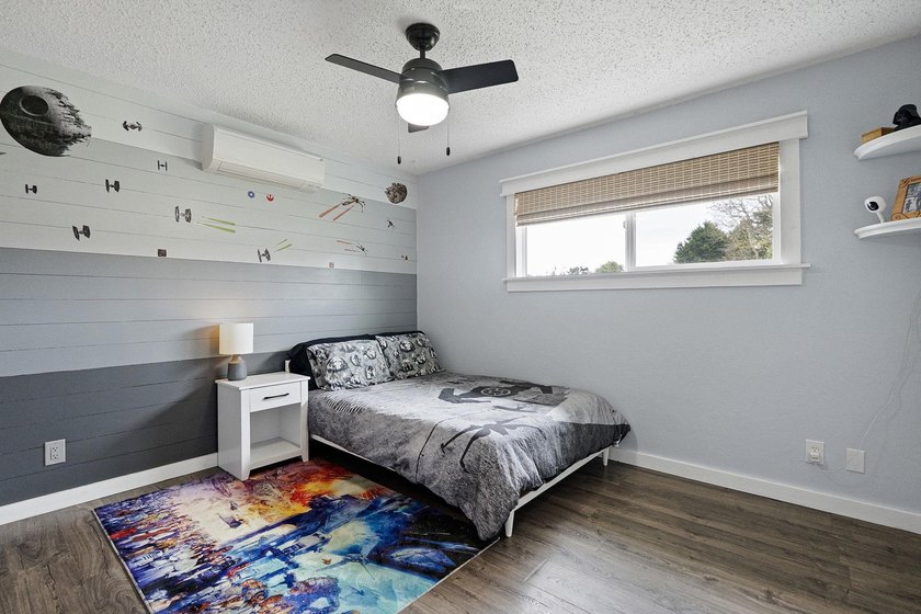 Single-story 3-bedroom, 2-bath home with a clean, modern feel - photo 30