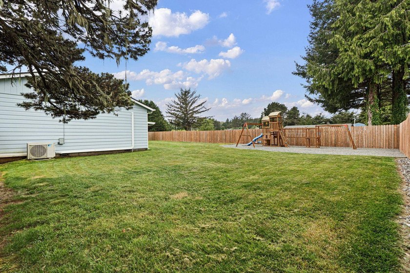 Single-story 3-bedroom, 2-bath home with a clean, modern feel - photo 45