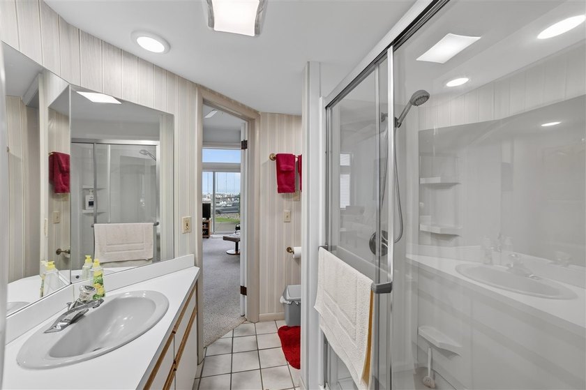 Charlevoix living in a small package! This ground-floor, 1-bed - photo 13