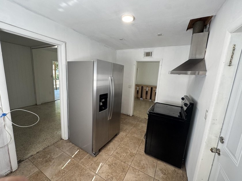 Wonderful 3/2 house, located just minutes from I-95 and Virginia - photo 7