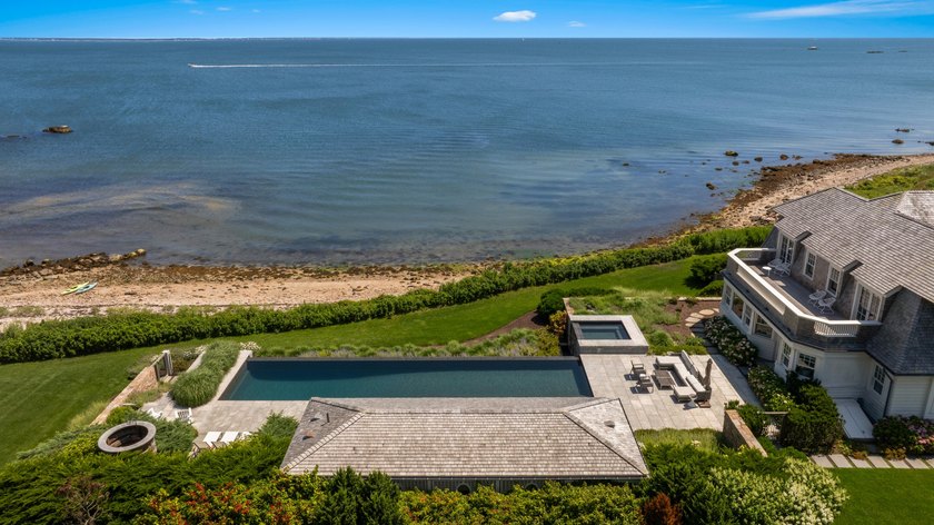 This sensational oceanfront estate is located in the coveted - photo 7