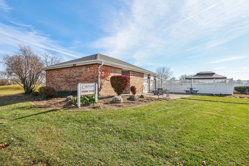 Welcome to 13322 S Bayberry Lane, a comfortable and - photo 34