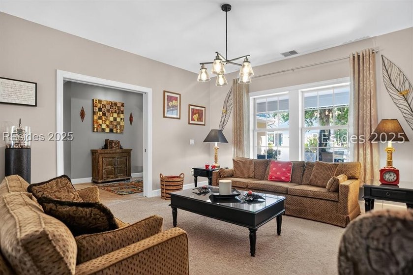 Welcome to this spacious 4br/3.5ba home located on the 4th - photo 10