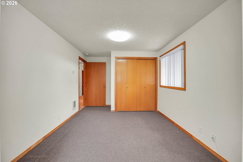 Well-maintained one-level home conveniently located in downtown - photo 25