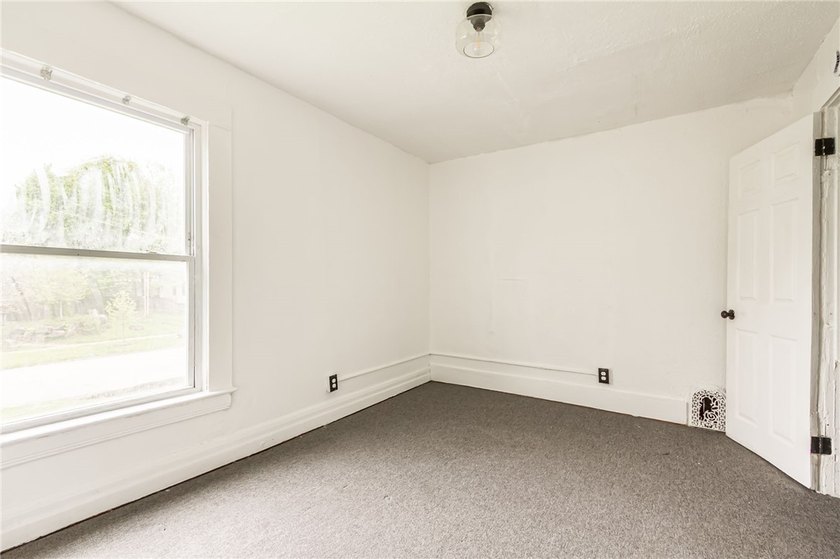 Great opportunity for both owner-occupants and investors! This - photo 13