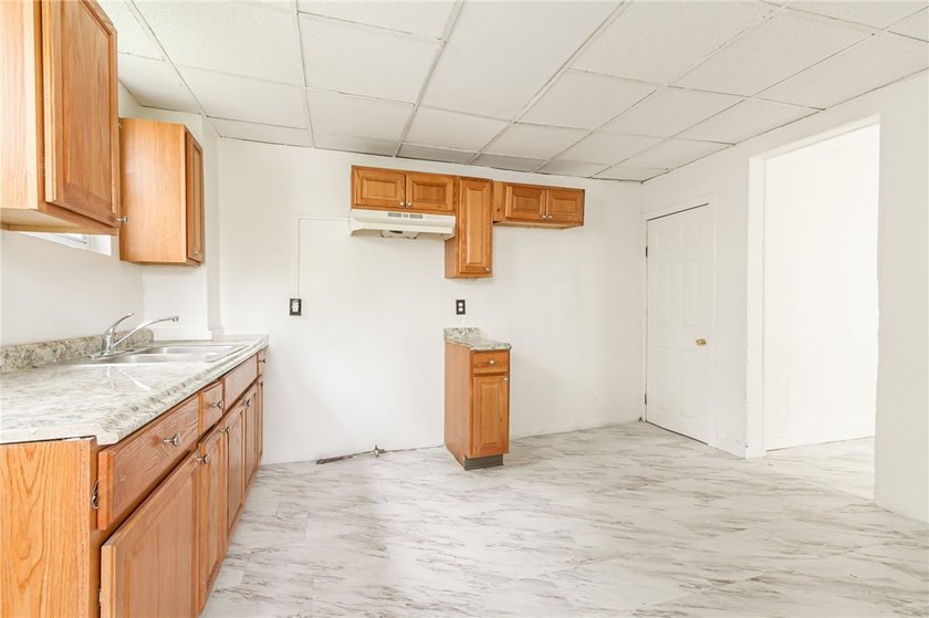 Great opportunity for both owner-occupants and investors! This - photo 17