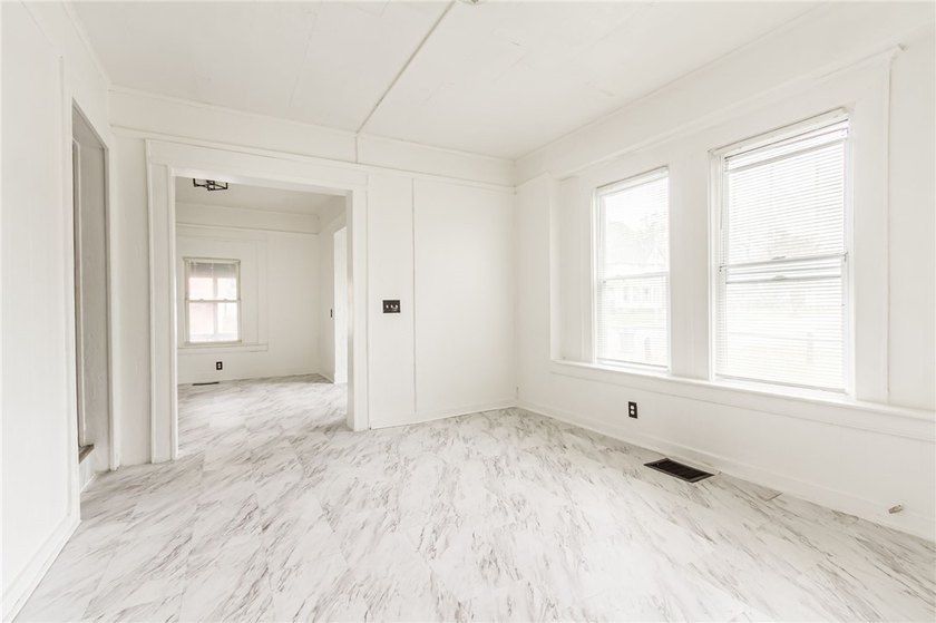 Great opportunity for both owner-occupants and investors! This - photo 21