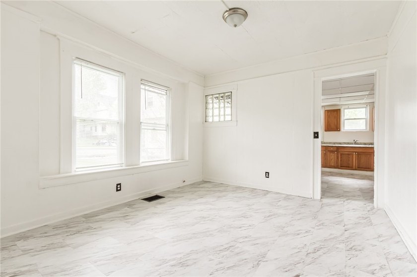 Great opportunity for both owner-occupants and investors! This - photo 22