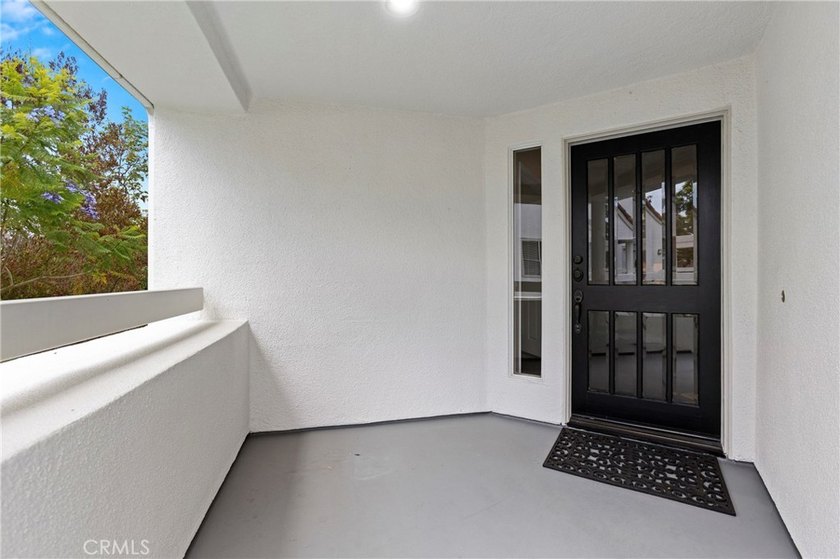 Rarely available end-unit 3-bedroom, 3 full-bath home in the - photo 30