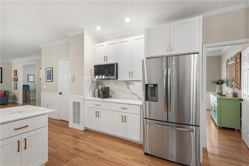 Water views in Downtown Alpharetta! Nestled in desirable - photo 6