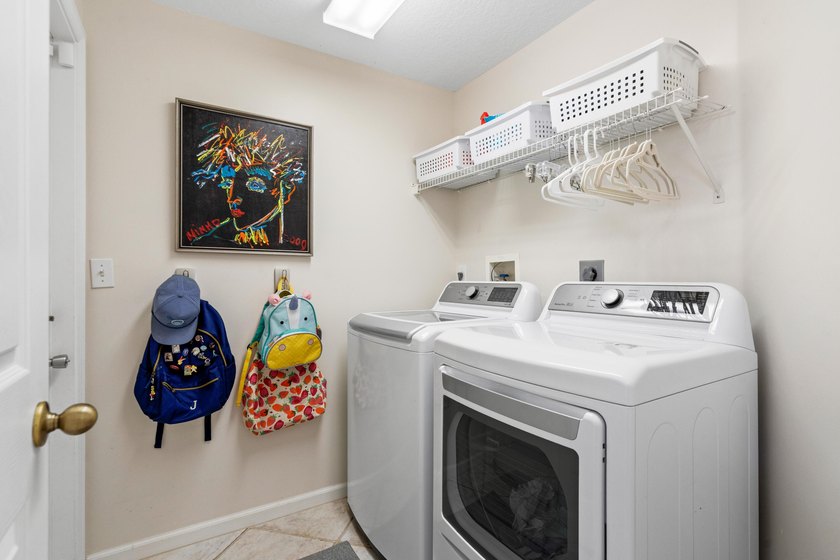 Meticulously maintained and beautifully presented, this - photo 13