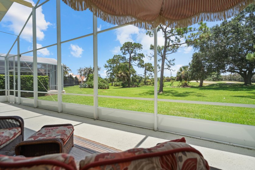 Meticulously maintained and beautifully presented, this - photo 33