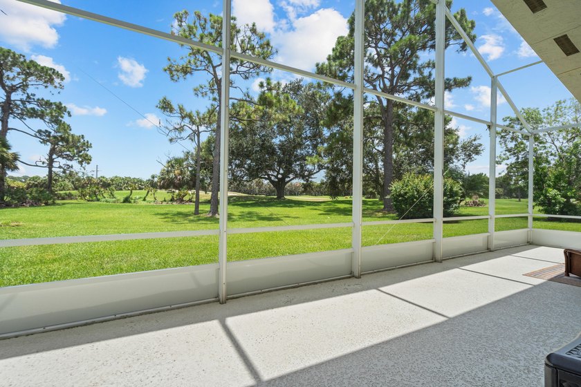 Meticulously maintained and beautifully presented, this - photo 35