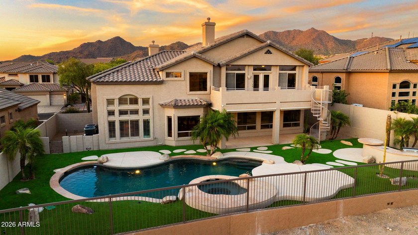 Experience elevated desert living in the prestigious gated - photo 43