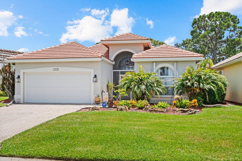 Meticulously maintained and beautifully presented, this - photo 43