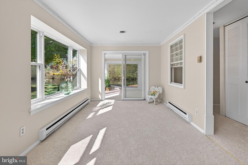 LAKEFRONT! NEW PRICE! FRESHLY PAINTED INTERIOR! NEW WINDOWS - photo 12