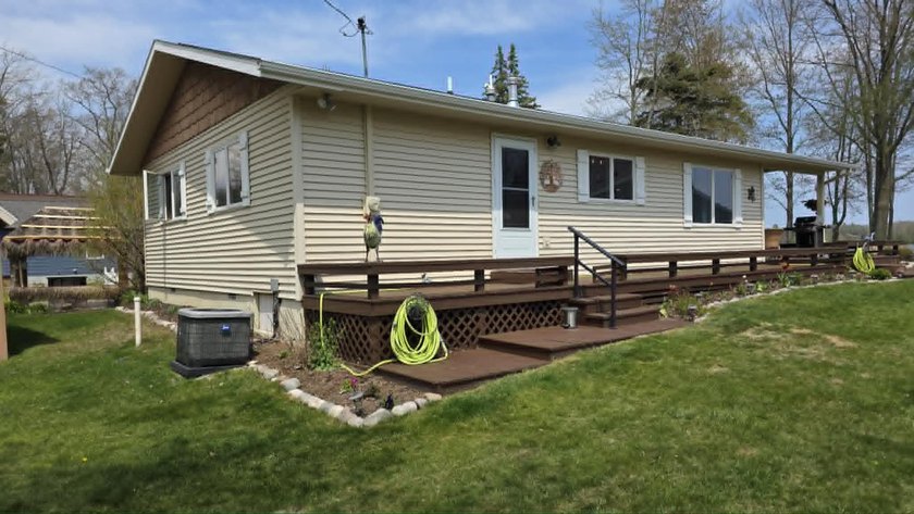 Welcome to your dream lakefront retreat on beautiful Cedar Lake - photo 24