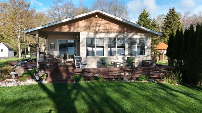 Welcome to your dream lakefront retreat on beautiful Cedar Lake - photo 34