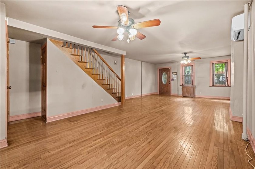A Rare Corner Brownstone Opportunity in the Heart of Carroll - photo 4