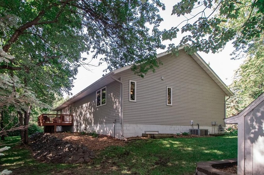 Lovingly well maintained 2 owner 3 bed, 4 bath 2003 built 1752 - photo 8