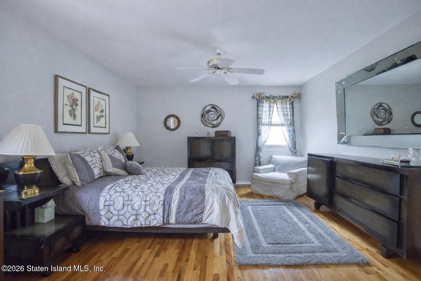 Introducing your impeccably well-maintained home!! This - photo 4
