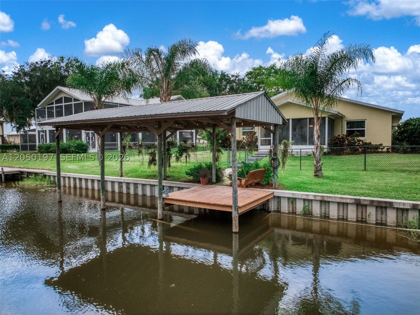 Rare Waterfront Opportunity Tastefully updated canal-front - photo 40