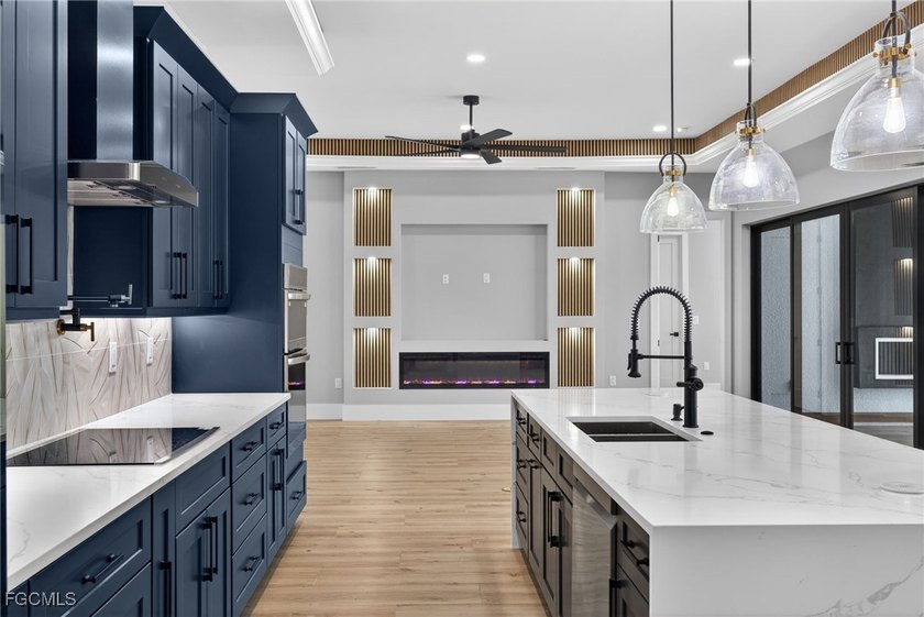 Set within a quiet, low-HOA community in Bonita Springs, this - photo 10