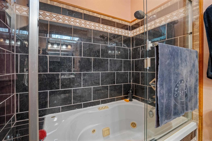 Exceptional 2-bed, 2-bath condo in gated Buena Vista with 1,048 - photo 14