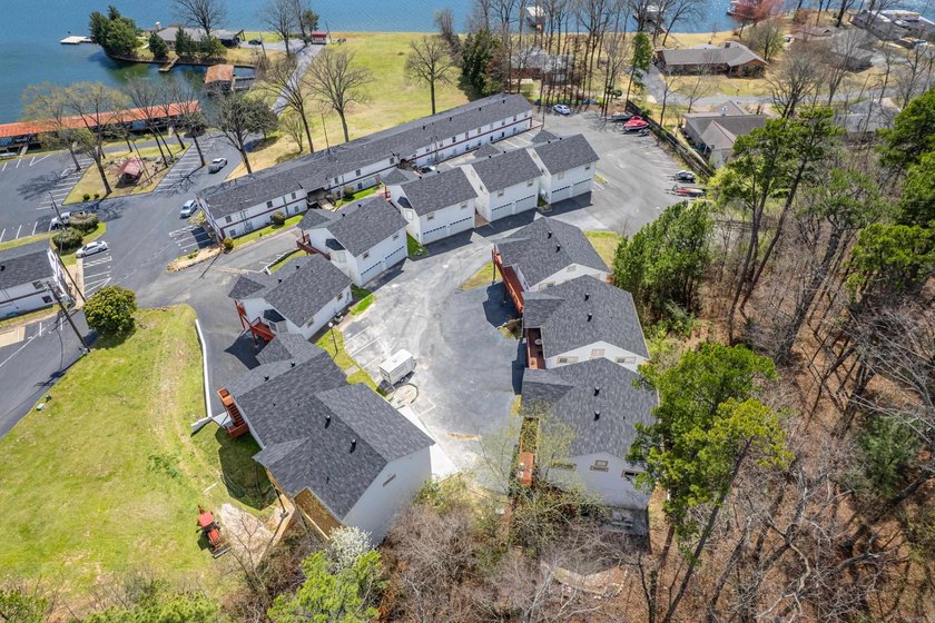 Exceptional 2-bed, 2-bath condo in gated Buena Vista with 1,048 - photo 21