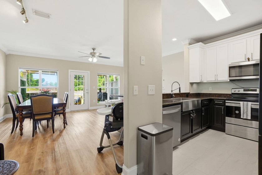 Seller is offering up to $5,000 toward buyer's closing costs - photo 5