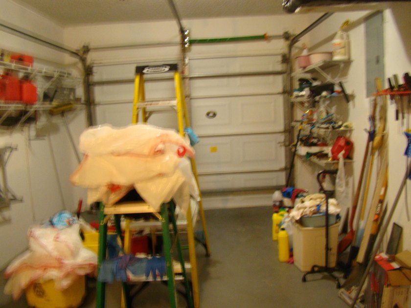 AS-IS WELL MAINTAINED SEMI MODERN DECOR HOME WITH KITCHEN AND - photo 26