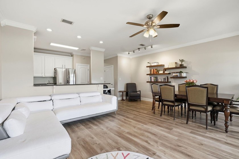 Seller is offering up to $5,000 toward buyer's closing costs - photo 9