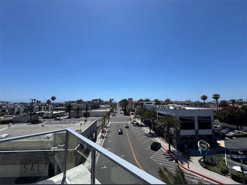Live the Huntington Beach Downtown lifestyle every single day in - photo 42