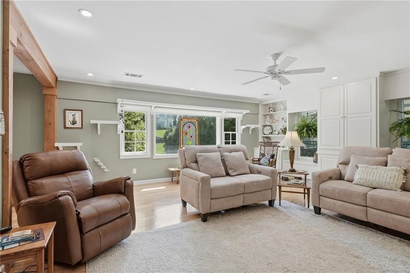 Located in the highly sought-after Teasley Elementary School - photo 7