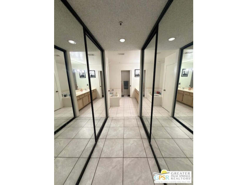 Rare opportunity to own a vacant triplex at 29395 Avenida La Paz - photo 14