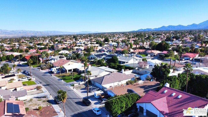 Rare opportunity to own a vacant triplex at 29395 Avenida La Paz - photo 24