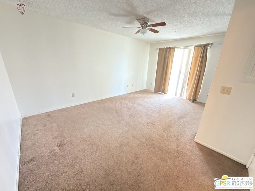 Rare opportunity to own a vacant triplex at 29395 Avenida La Paz - photo 37