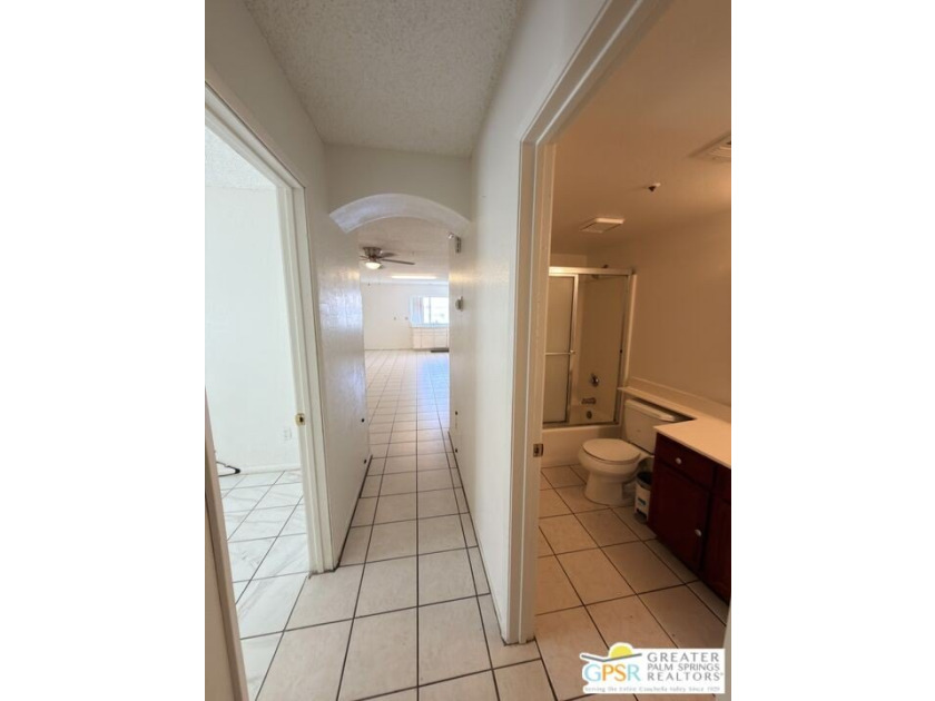 Rare opportunity to own a vacant triplex at 29395 Avenida La Paz - photo 40
