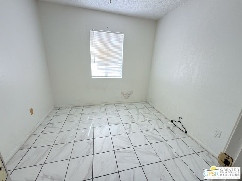 Rare opportunity to own a vacant triplex at 29395 Avenida La Paz - photo 42