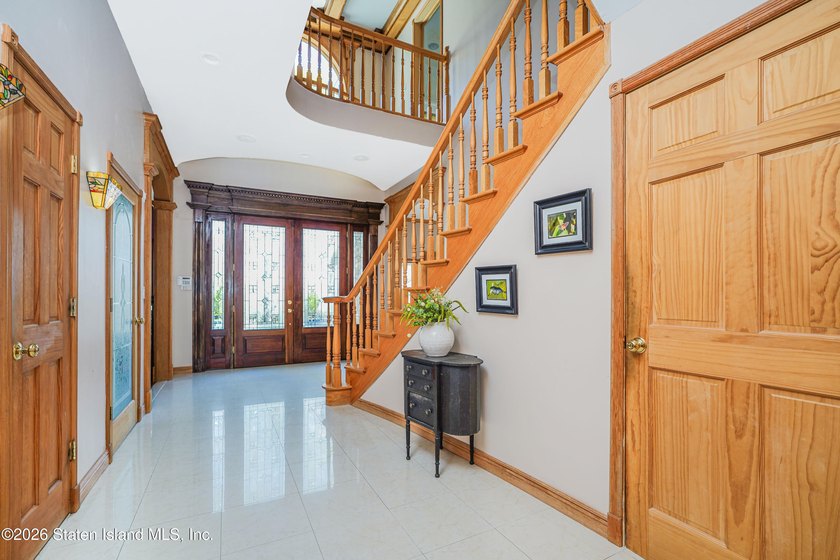 Welcome to 437 Lighthouse Ave! Exceptional custom-built luxury - photo 8