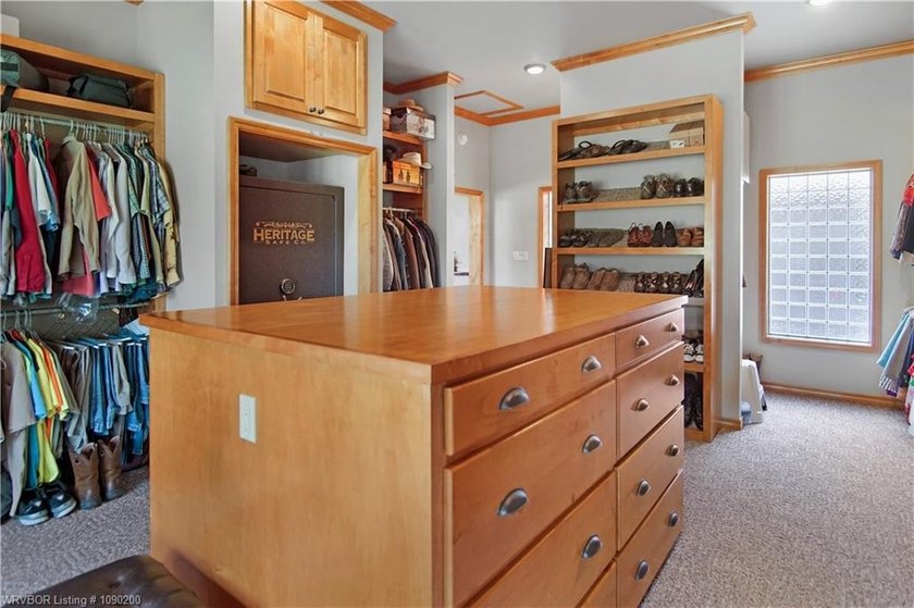 With more than 6,000 square feet under roof and over 56 acres of - photo 32
