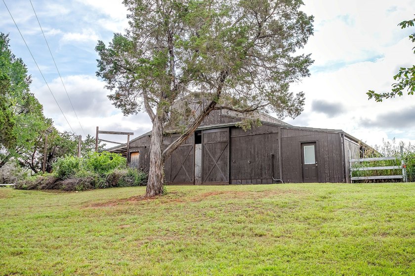 Rare opportunity to own a fully furnished Brazos Riverfront - photo 33
