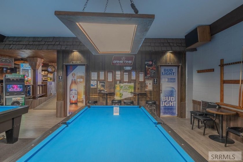 Looking to own a thriving local business? Come explore Pockets - photo 50
