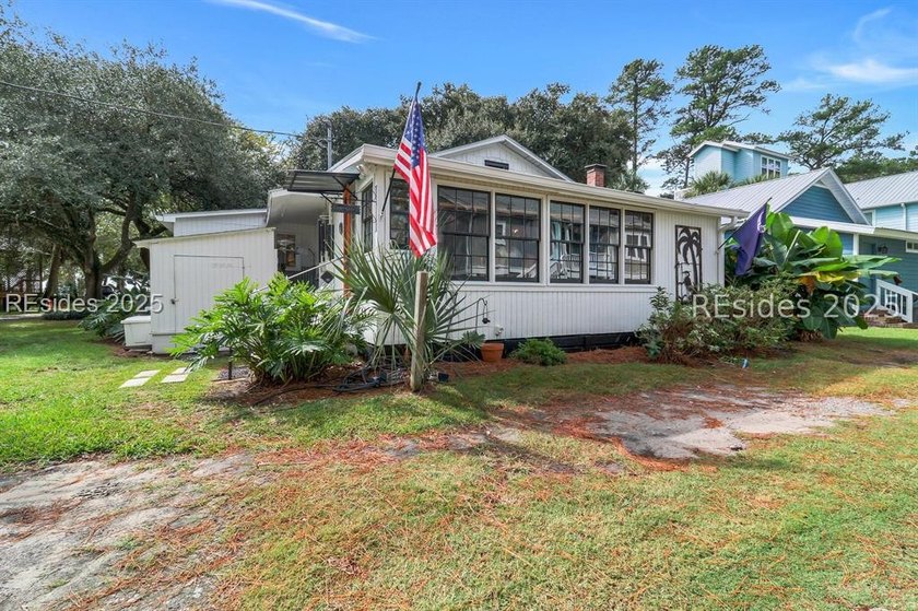 11 Whiting Street is the quintessential Brighton Beach cottage - photo 4